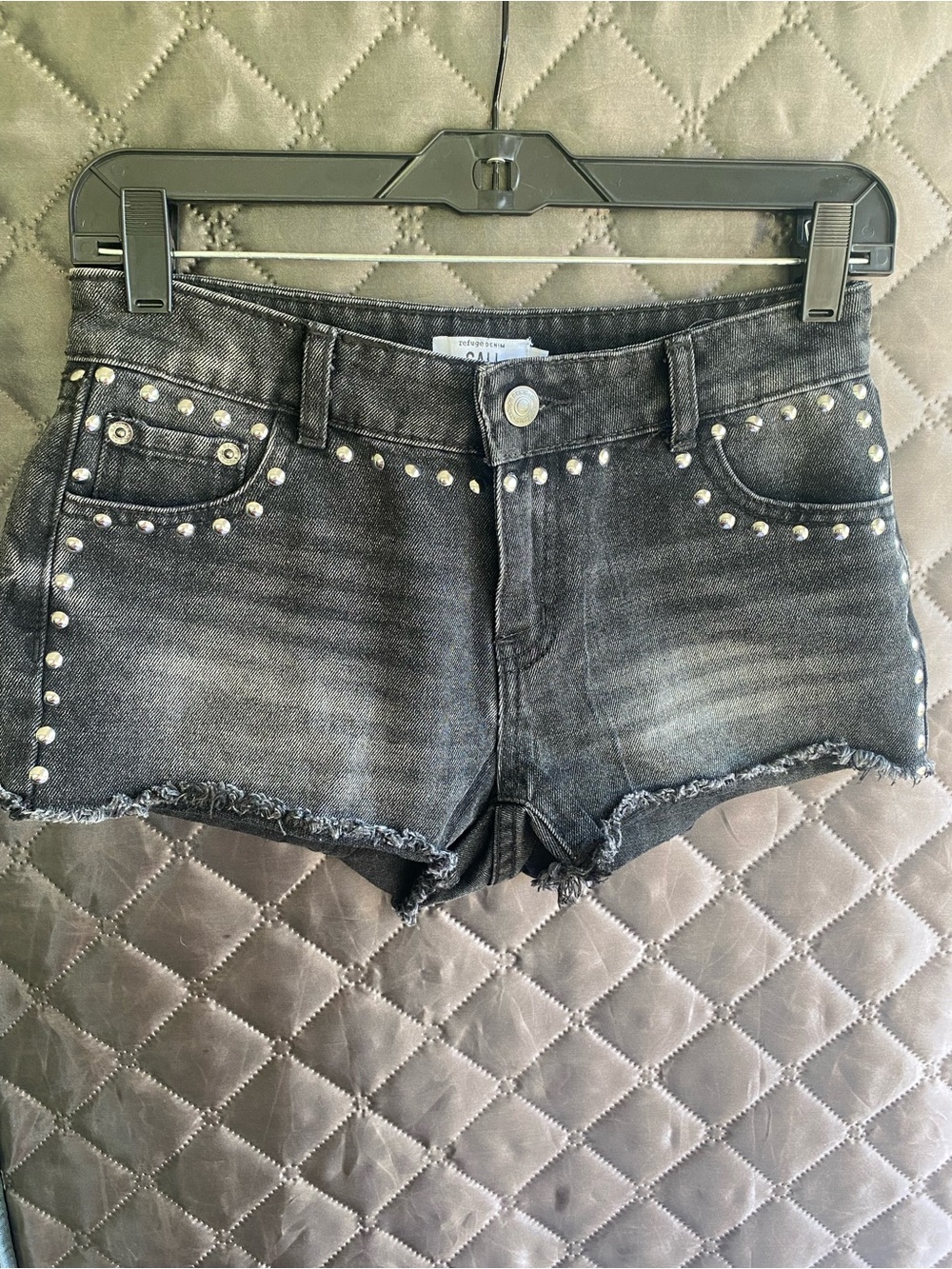 Refuge Denim Cali Studded Black Jean Shorts Size 0 Festival
